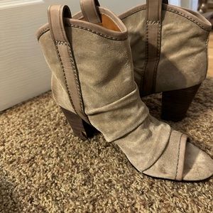 size 11 nine west booties